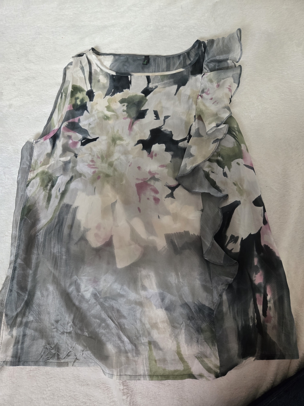 United Colors Of Benetton Silk Floral Ruffle Sleeveless Top - Gray/White/Pink